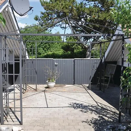 3 Bedroom Beach Front Home In Sydals