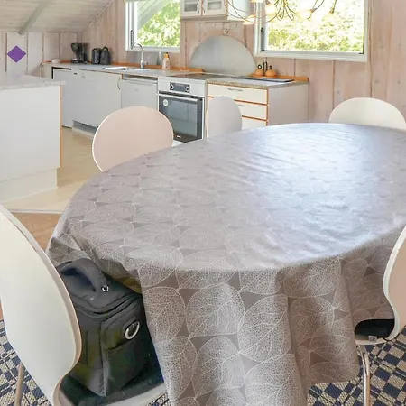 3 Bedroom Beach Front Home In Sydals